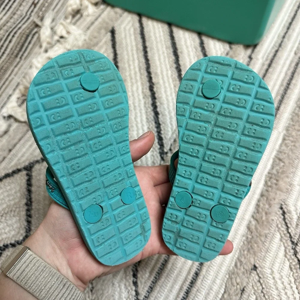 Sanuk Toddler Girl Flip Flop Sandals Sz 7-10 Blue Summer Shoes Vacation Slip On